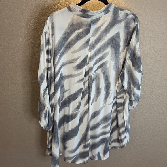 A La Carte Tunic top/ Size XXL - Picture 8 of 10